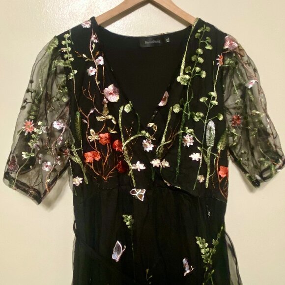 Floral Embroidered Tulle Midi Dress - Picture 5 of 6